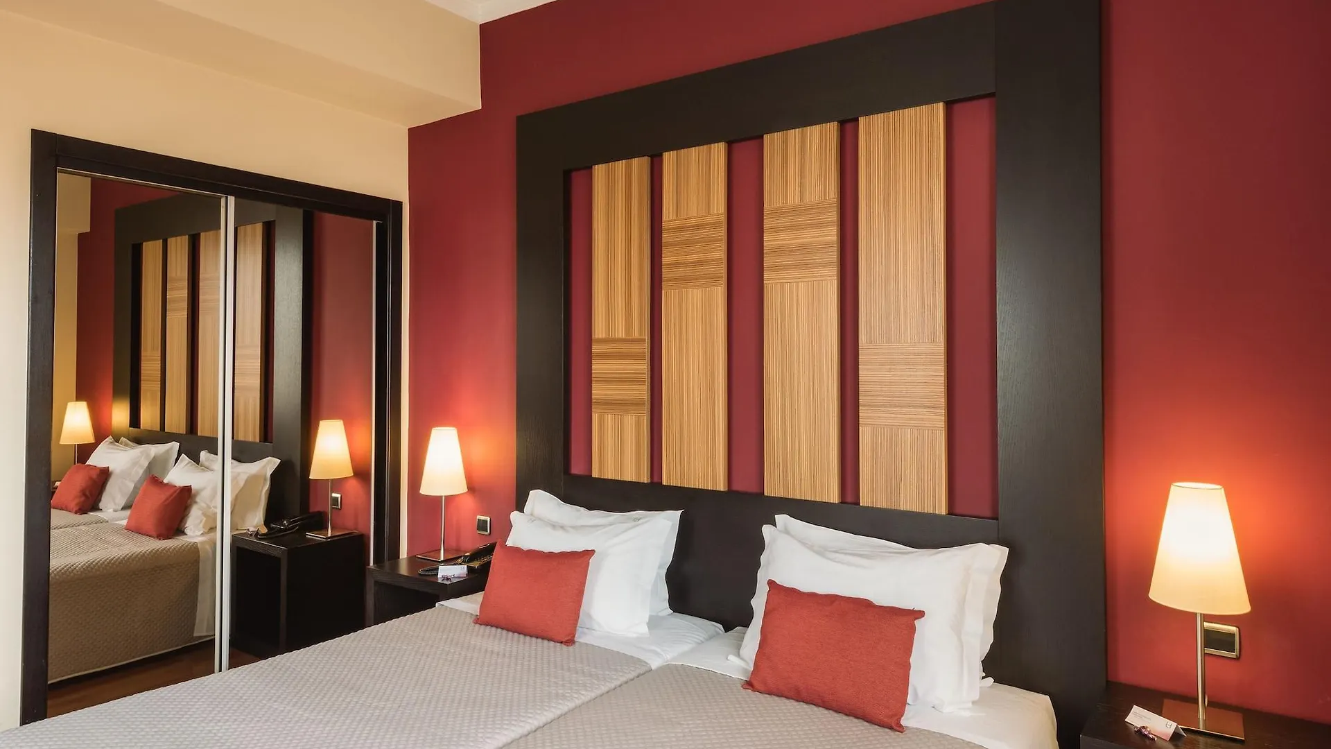 Hotel Lisboa 4*,  Portugal