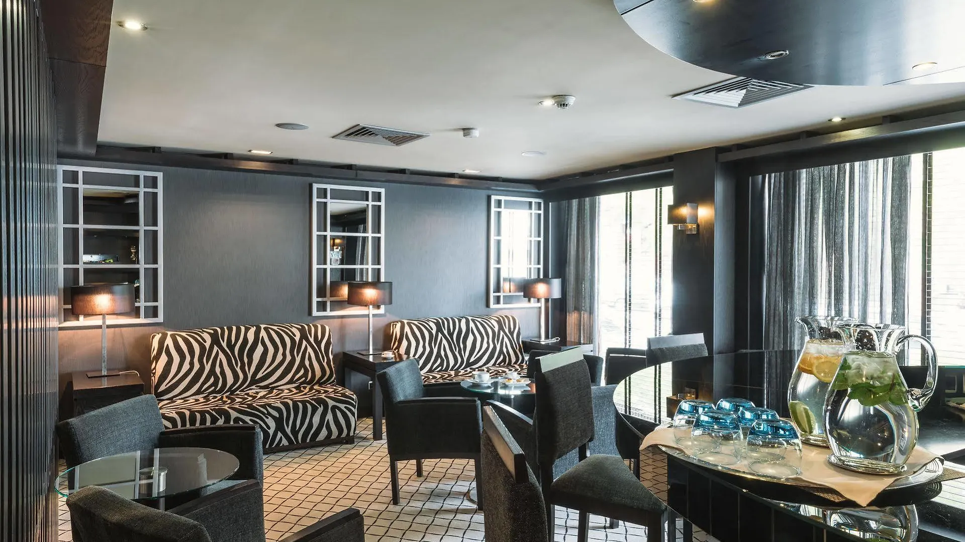 Hotel Lisboa 4*,
