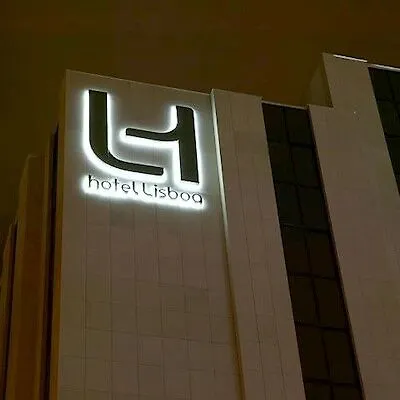 Hotel Lisboa 4*,